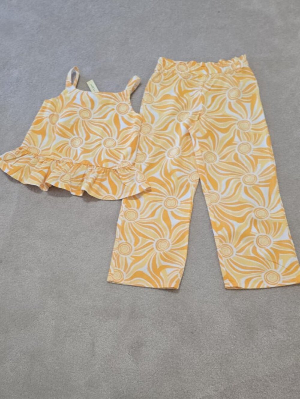 🌞🌼 Max Studio Kids Floral Girls Two-Piece Summer Outfit (NWT) - 7-8YRS🌼🌞